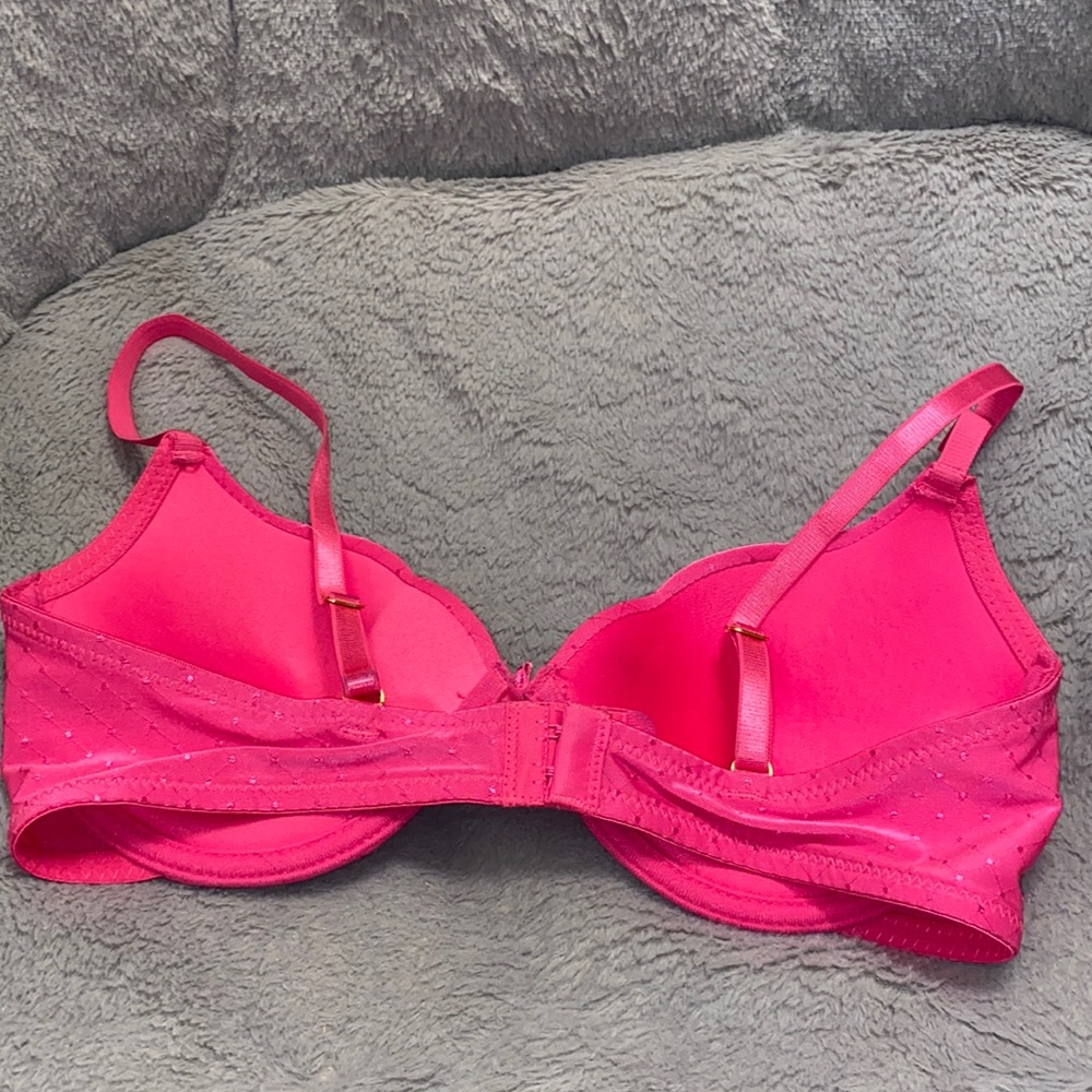 Push up bra! - Picture 3 of 4